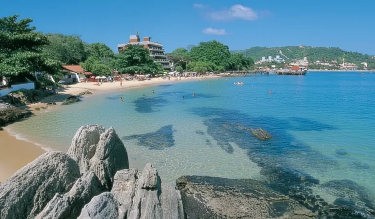 Praia do Embrulho em Bombinhas SC