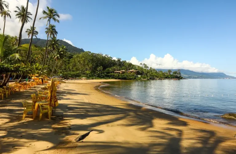 Praia do Sino em Olhabela