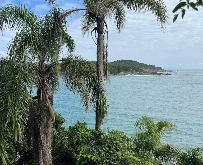 Trilha do Retiro dos Padres em Bombinhas SC