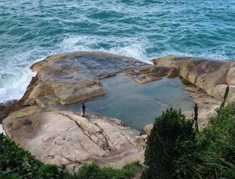 Piscina natural da Sepultura Bombinhas