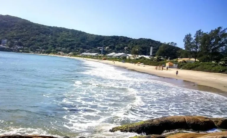 praia da lagoinha ponta das canas