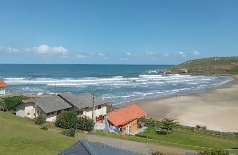 Praia da Teresa em Laguna