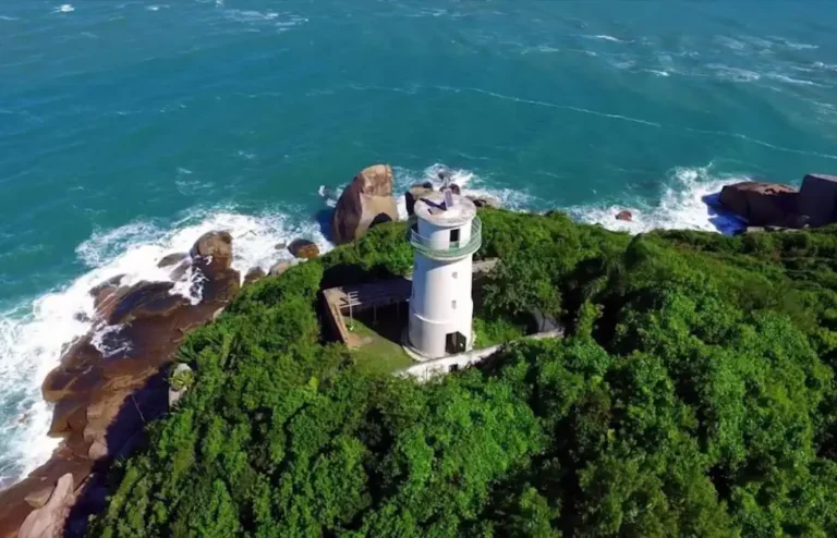 Trilha Caminho dos Naufragados Florianópolis